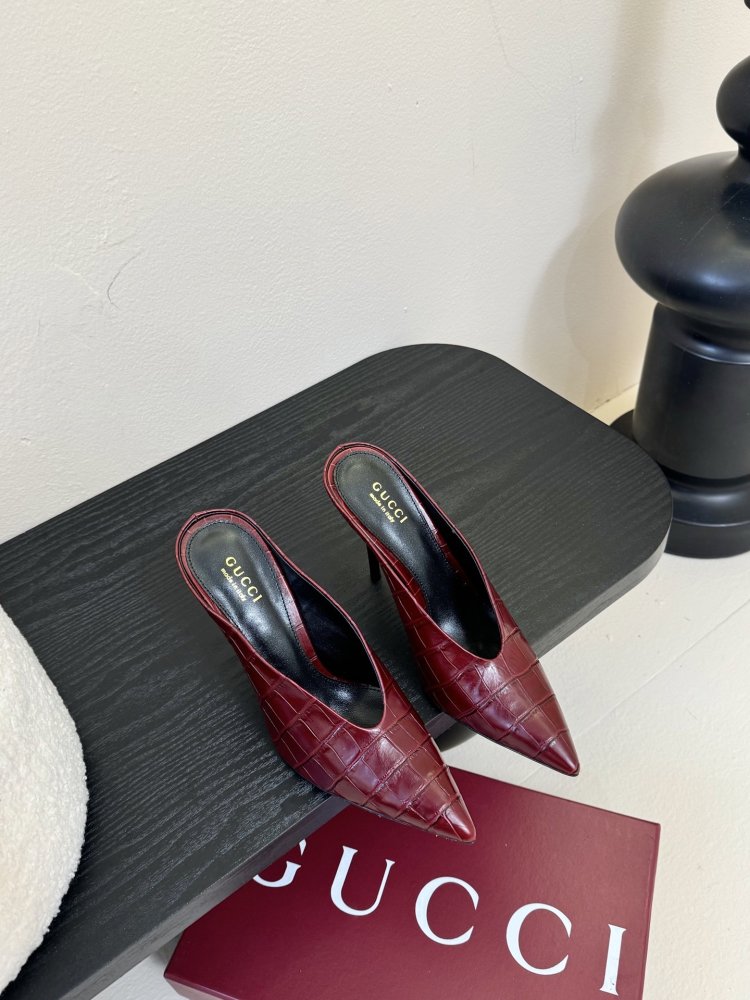 Туфли женские