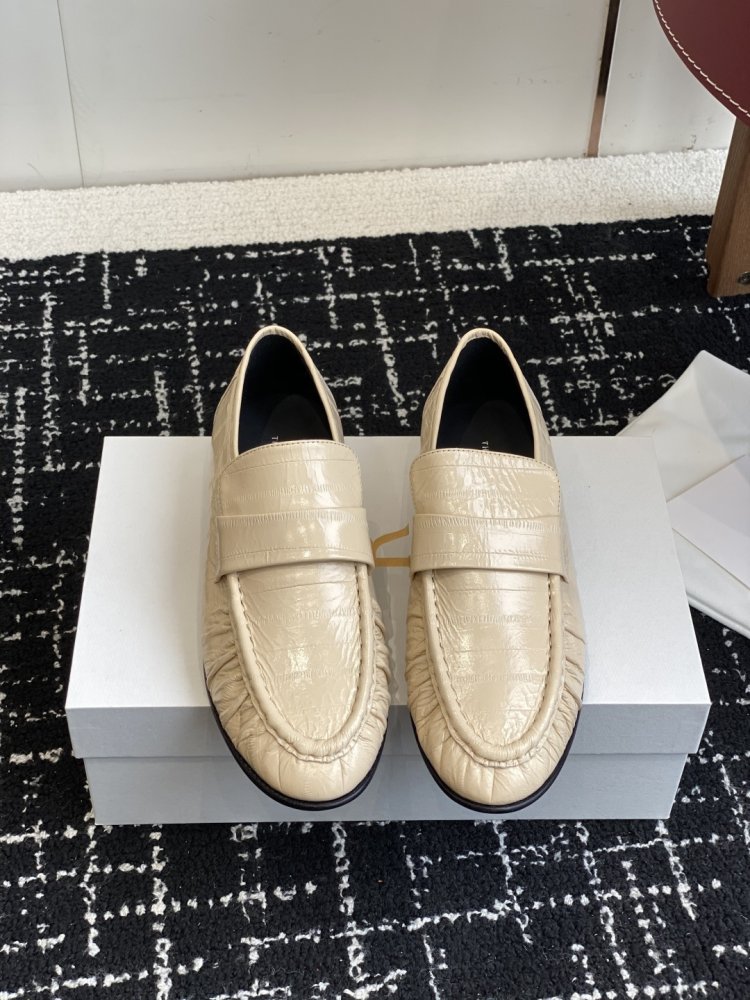 Туфли женские