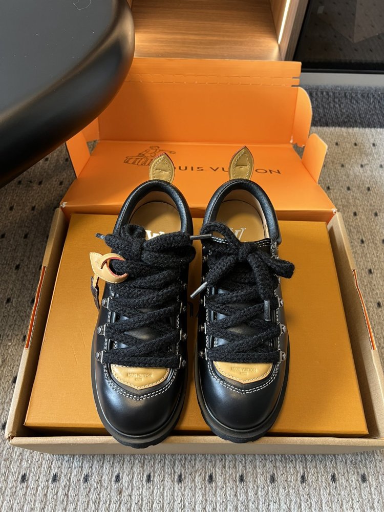 Туфли женские