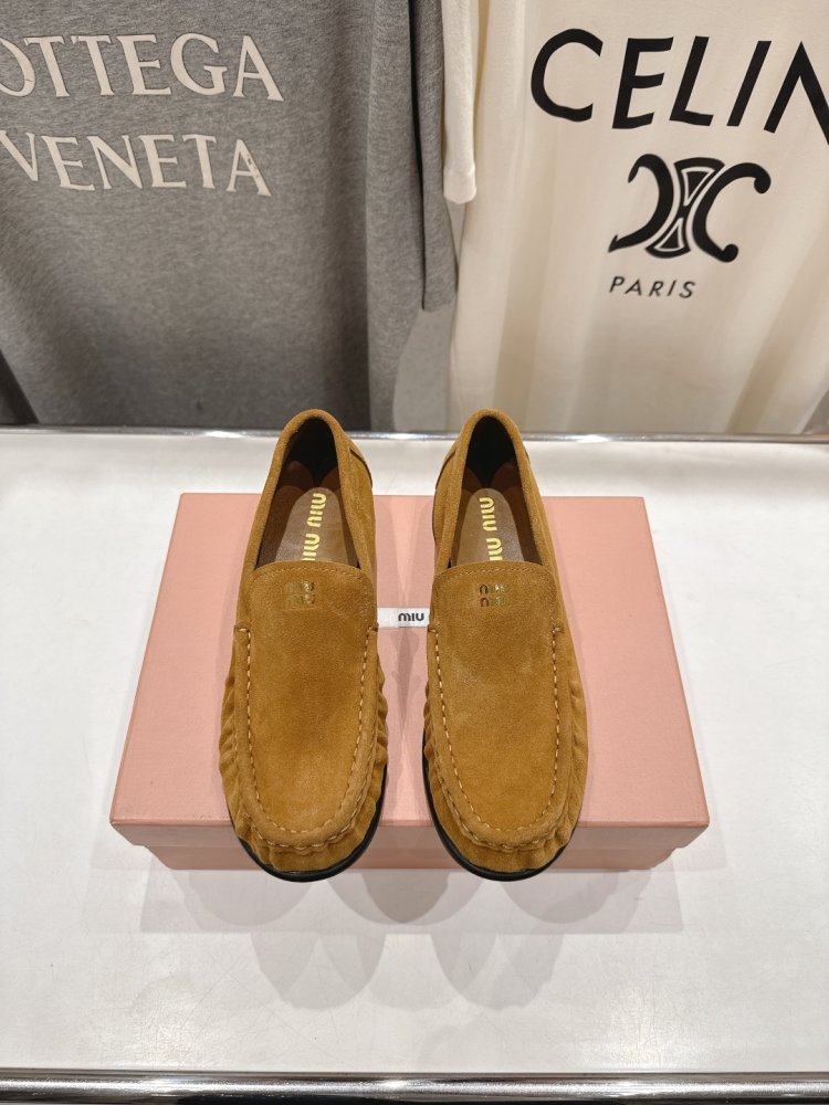 Туфли женские