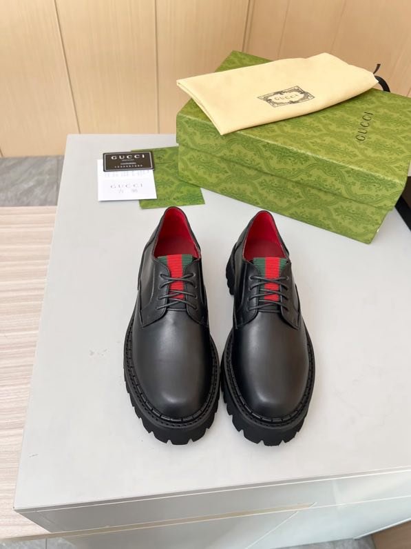 Туфлі жіночі