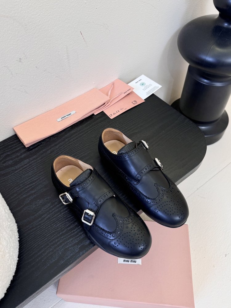 Туфлі жіночі