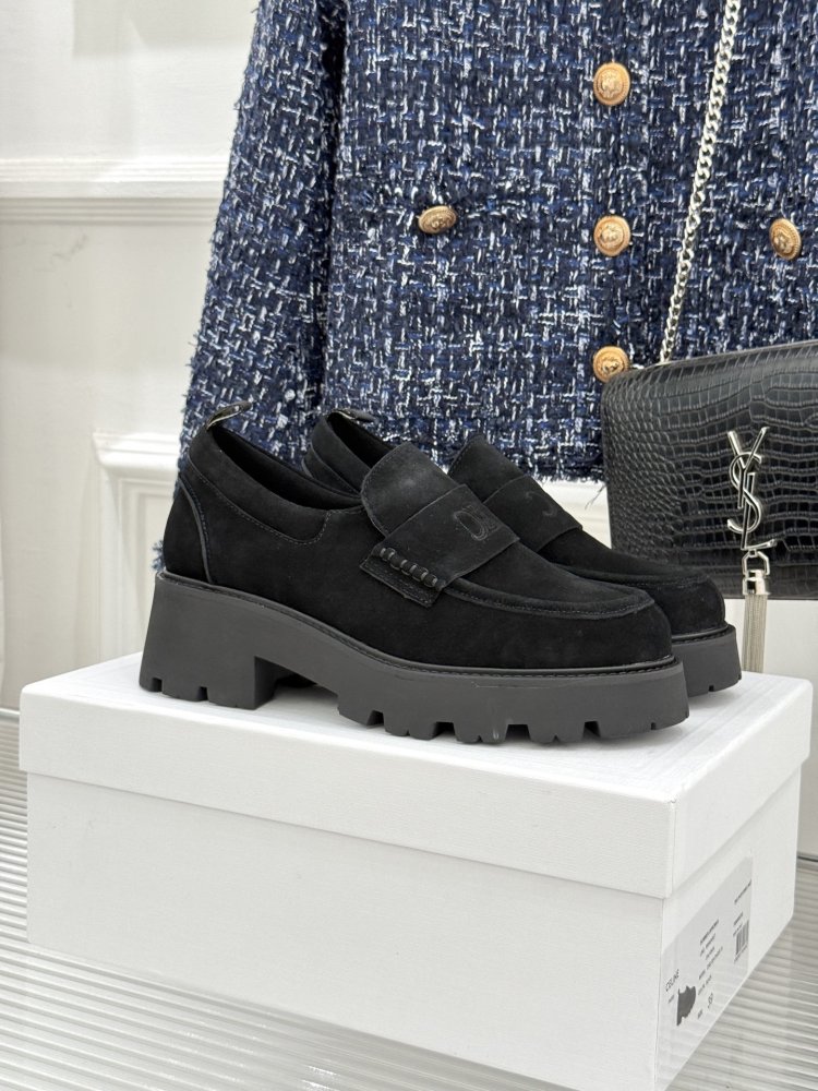 Туфлі жіночі