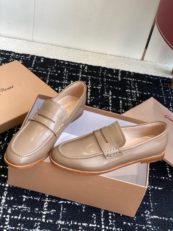 Туфли женские