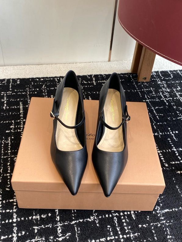 Туфли женские