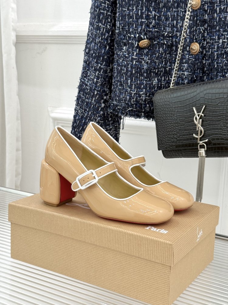 Туфли женские