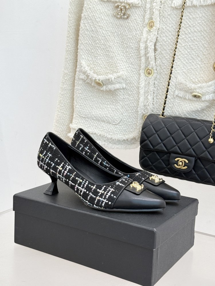 Туфлі жіночі