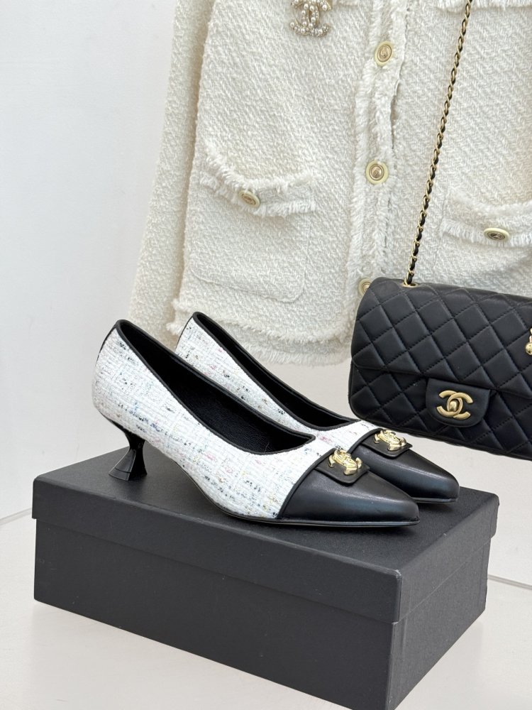 Туфлі жіночі