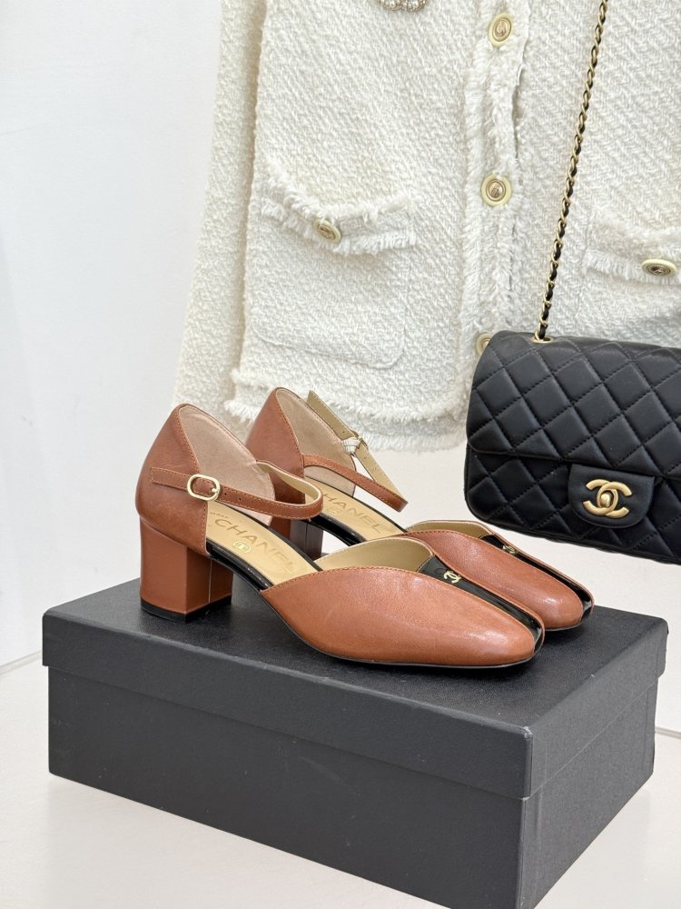 Туфлі жіночі