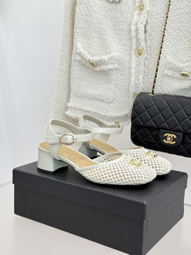 Туфлі жіночі