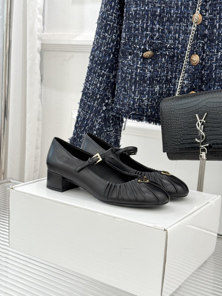 Туфли женские