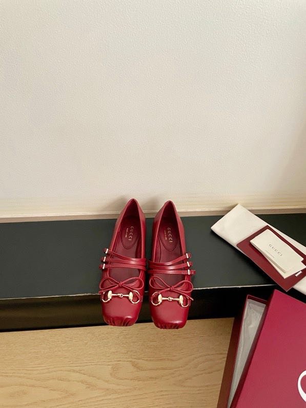 Туфли женские