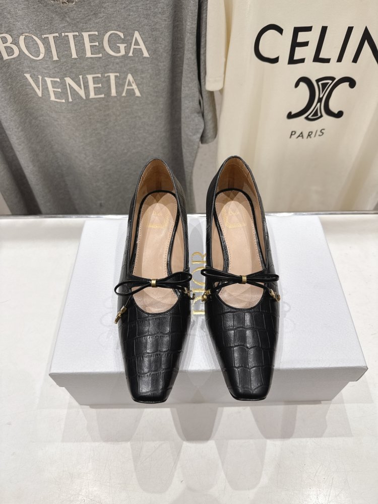Shoes women's