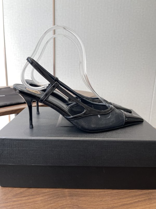 Shoes women's