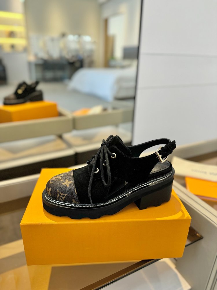 Shoes women's