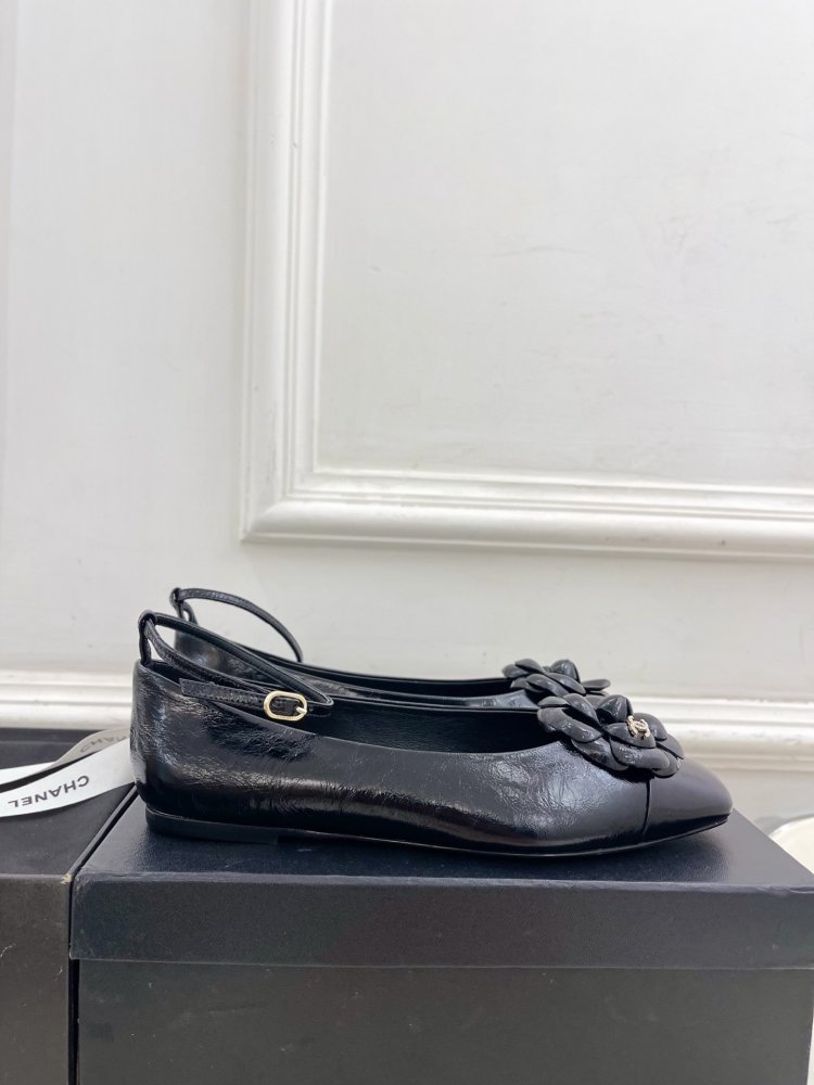 Туфлі жіночі фото 2