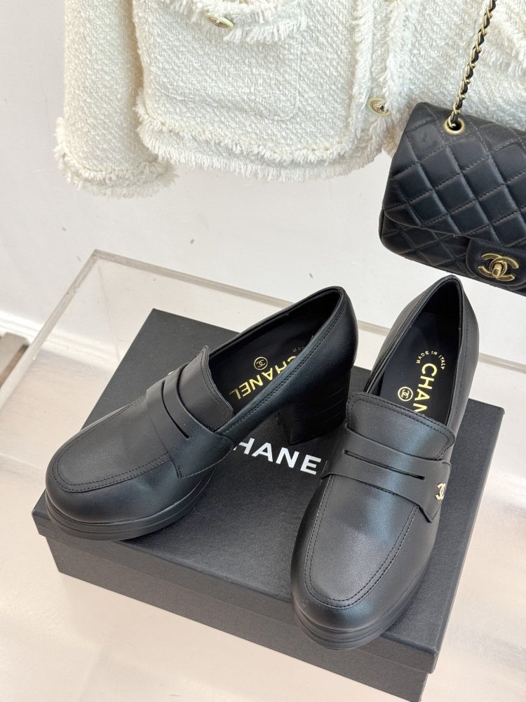 Туфли женские фото 2