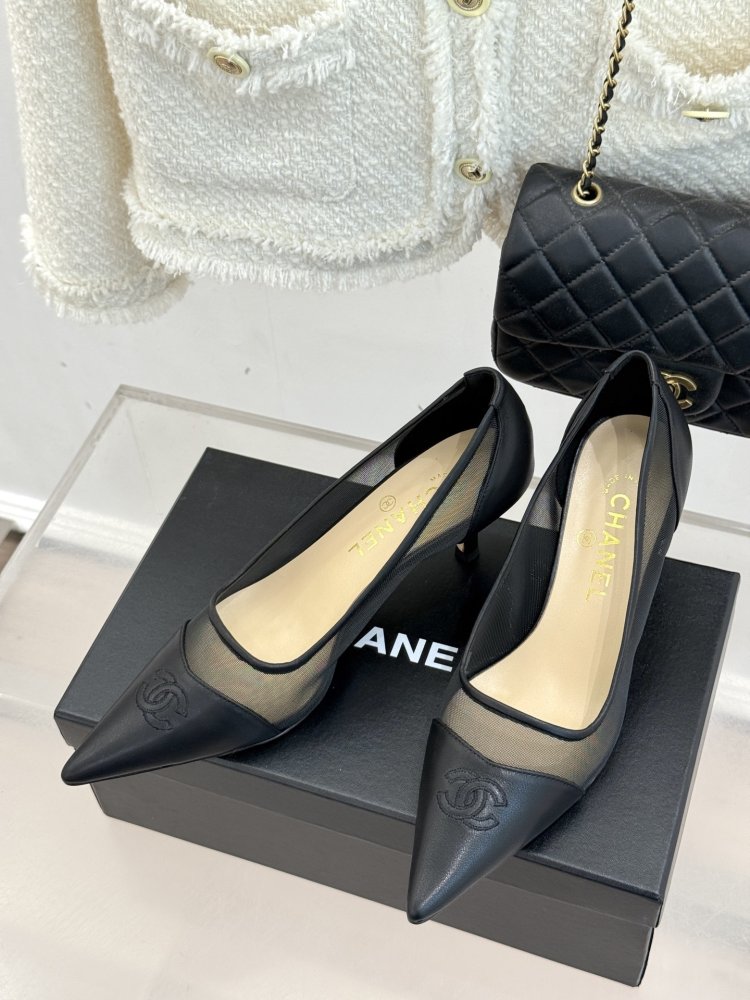 Туфлі жіночі фото 2