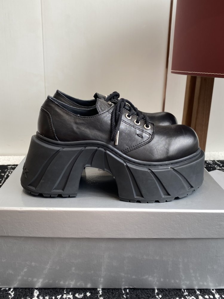 Shoes women's фото 2