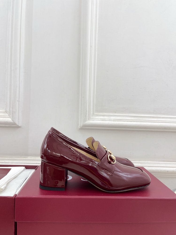 Туфлі жіночі фото 2