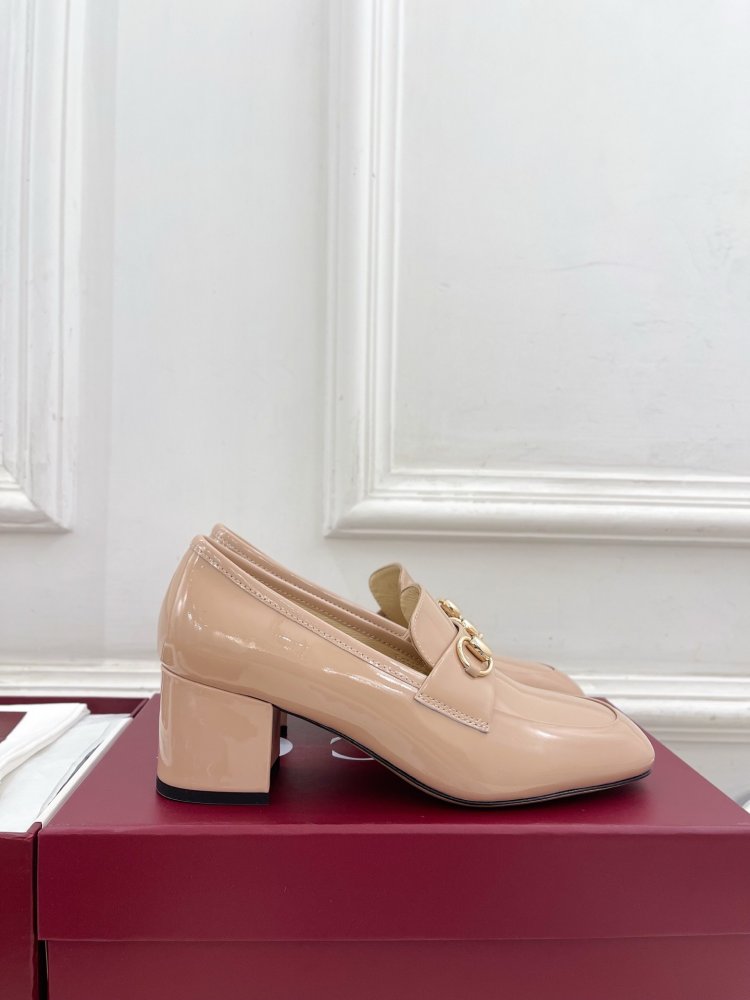 Туфлі жіночі фото 2