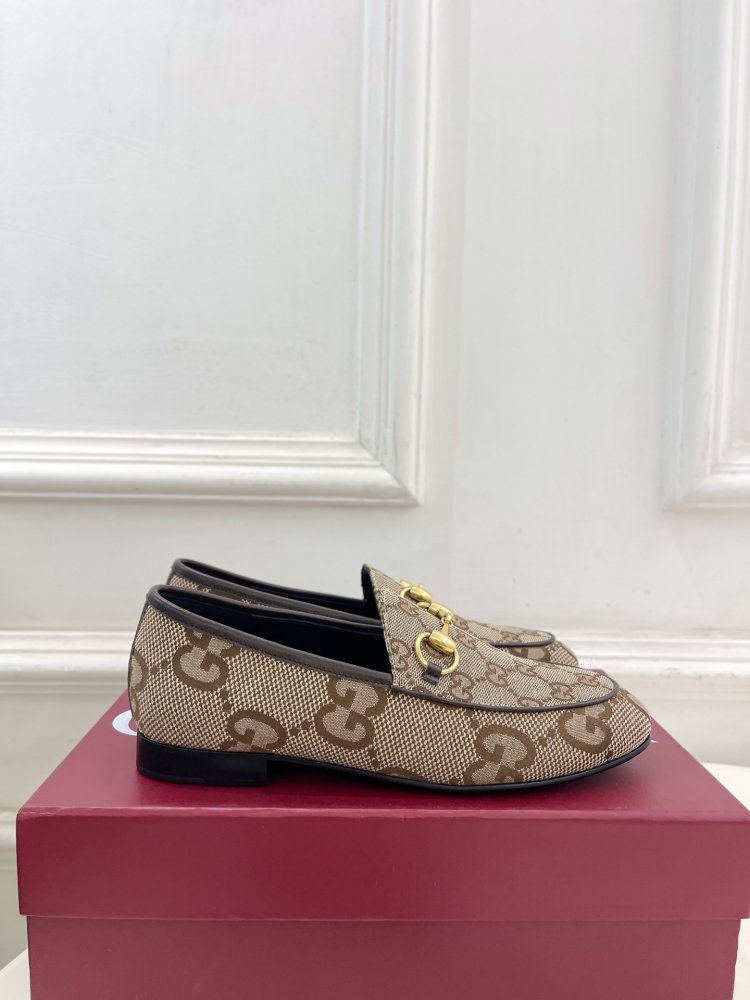 Туфлі жіночі фото 2