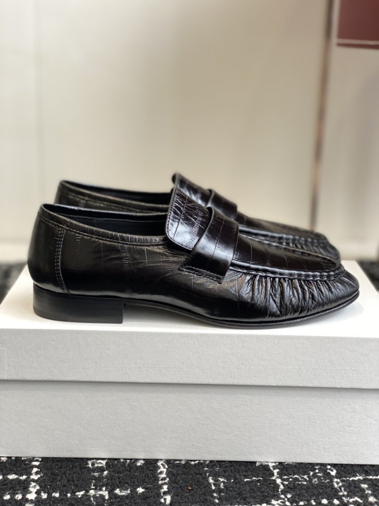 Туфли женские фото 2