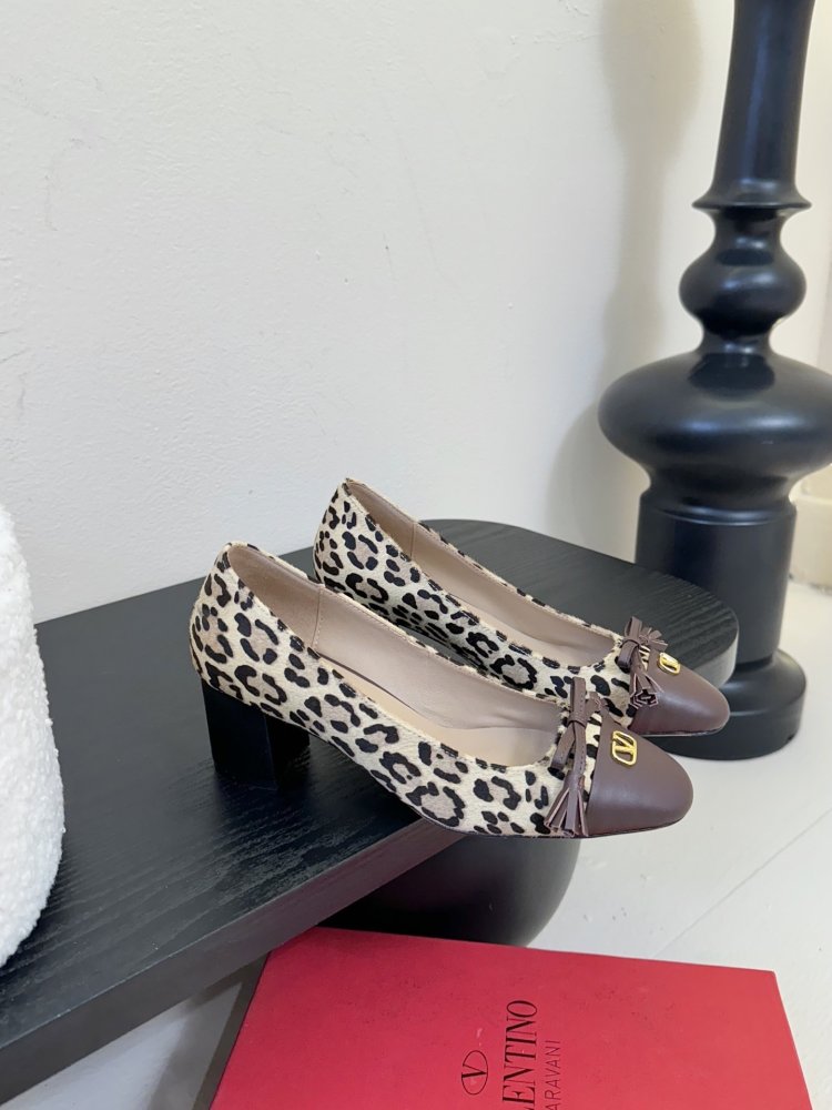 Туфлі жіночі фото 2