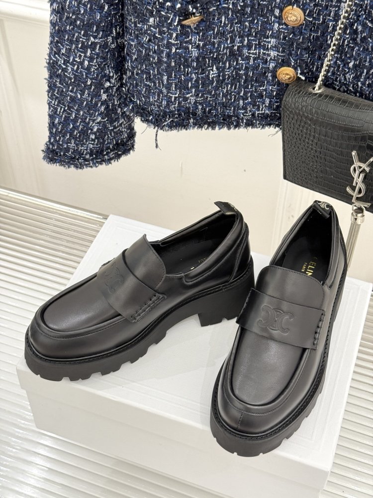 Туфлі жіночі фото 2