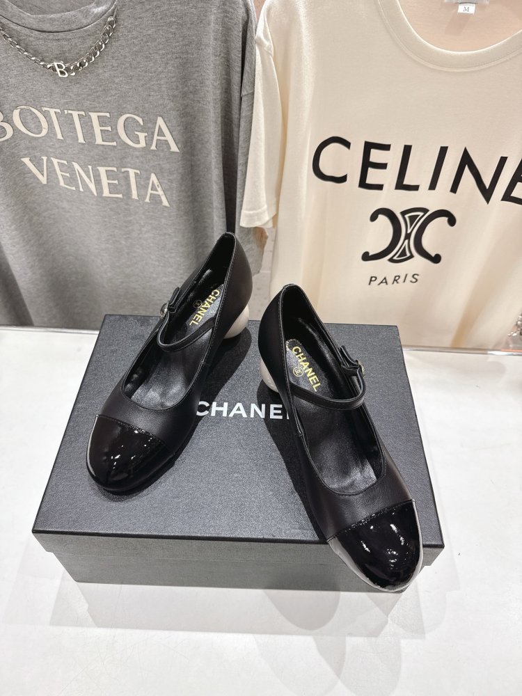 Shoes women's фото 2