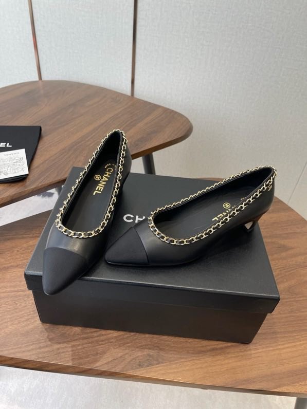 Туфлі жіночі фото 2