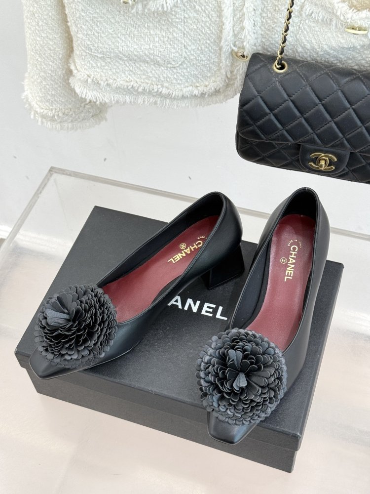 Туфлі жіночі фото 2