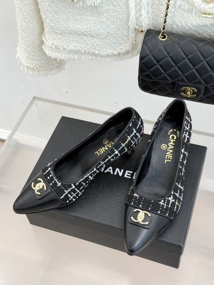 Туфлі жіночі фото 2