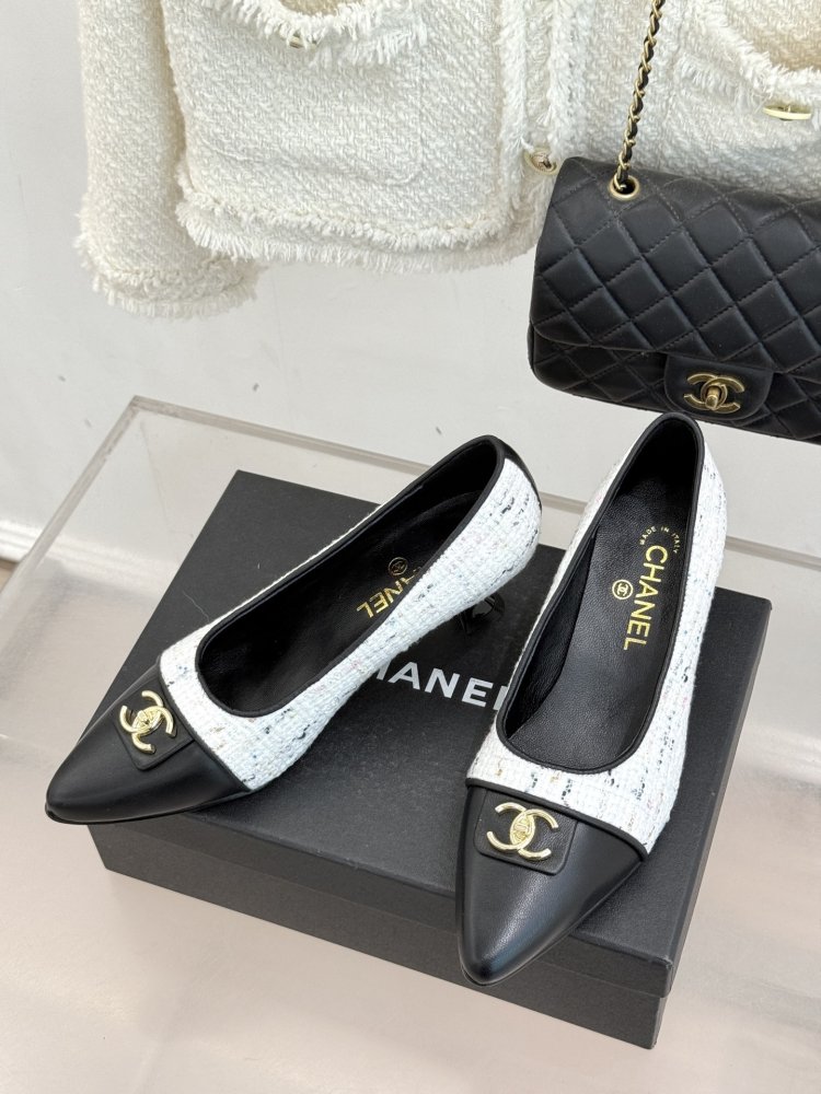 Туфлі жіночі фото 2