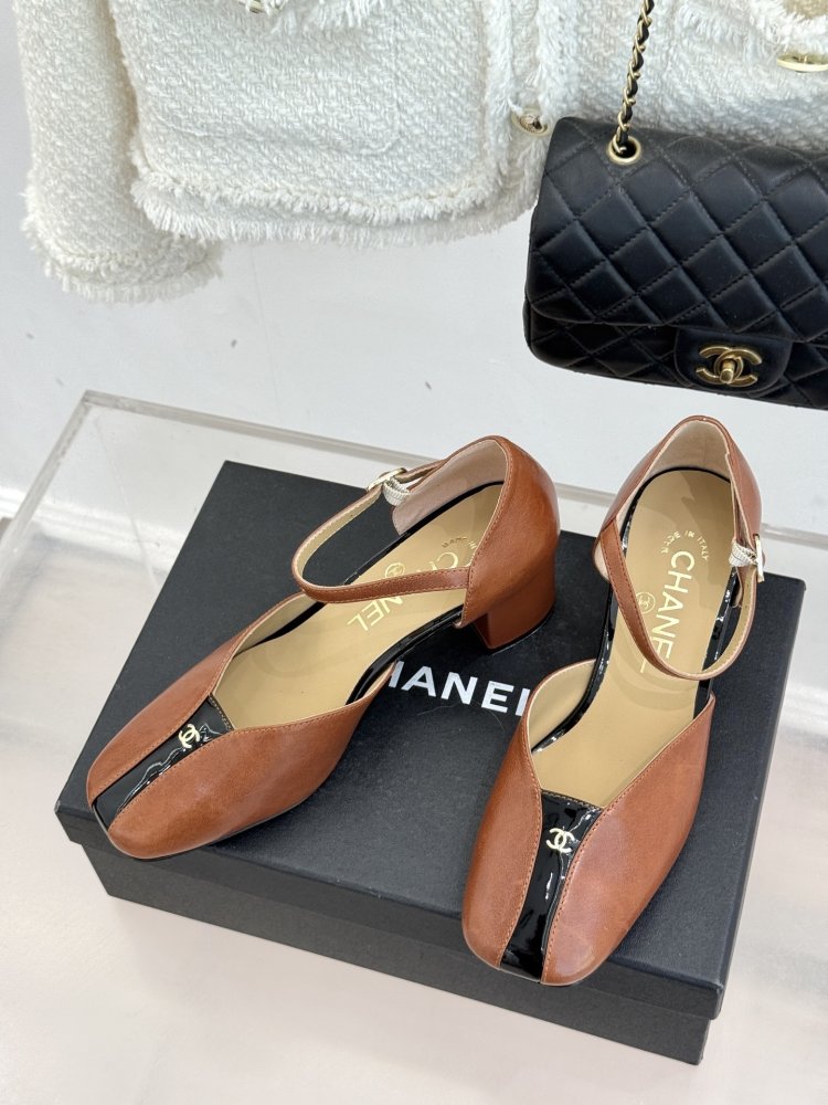 Туфлі жіночі фото 2