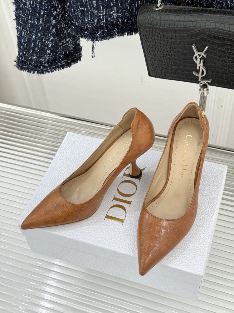 Туфли женские фото 2