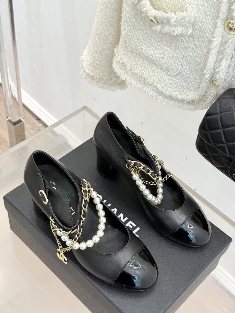 Туфли женские фото 3