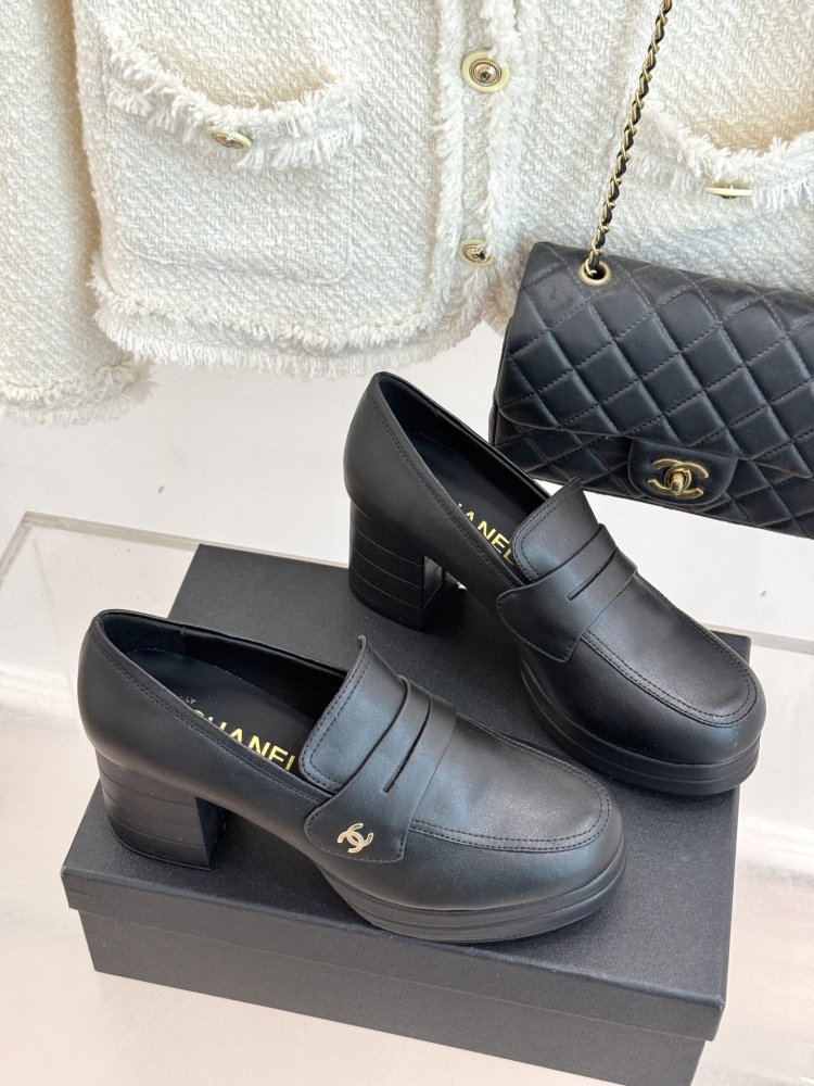 Туфли женские фото 3