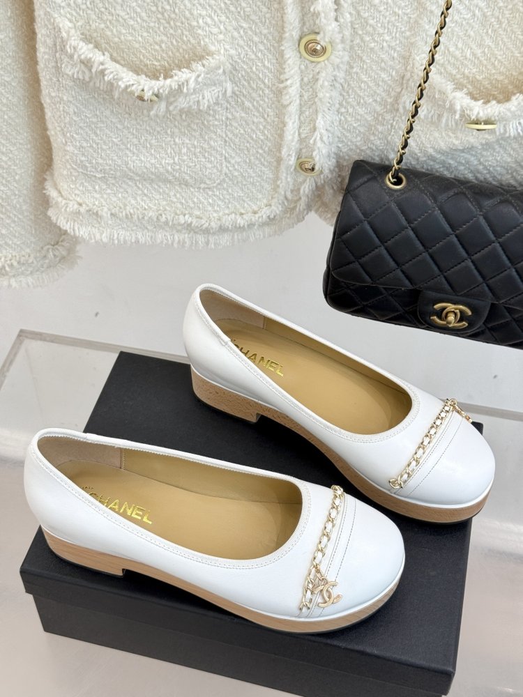 Туфли женские фото 3