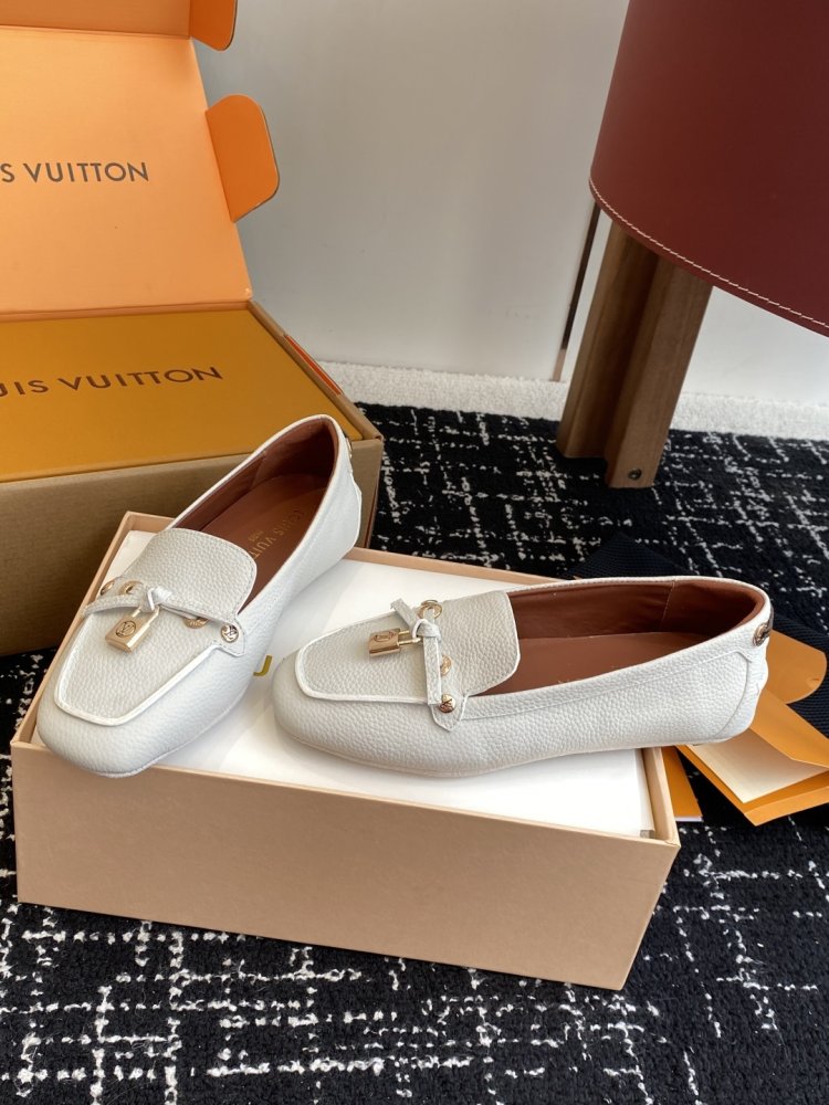 Туфли женские фото 3