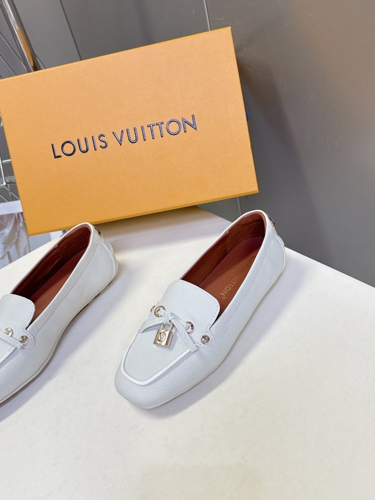 Туфли женские фото 3