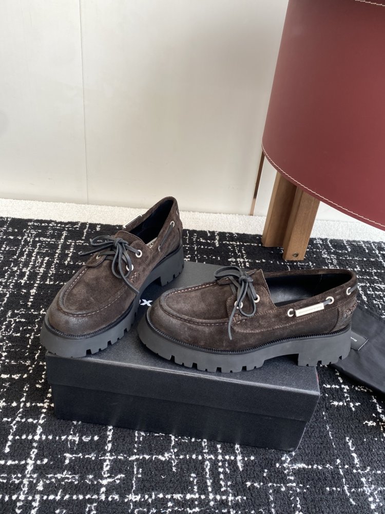 Туфли женские фото 3