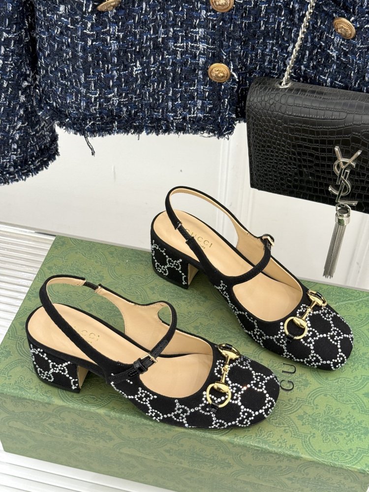 Туфли женские фото 3