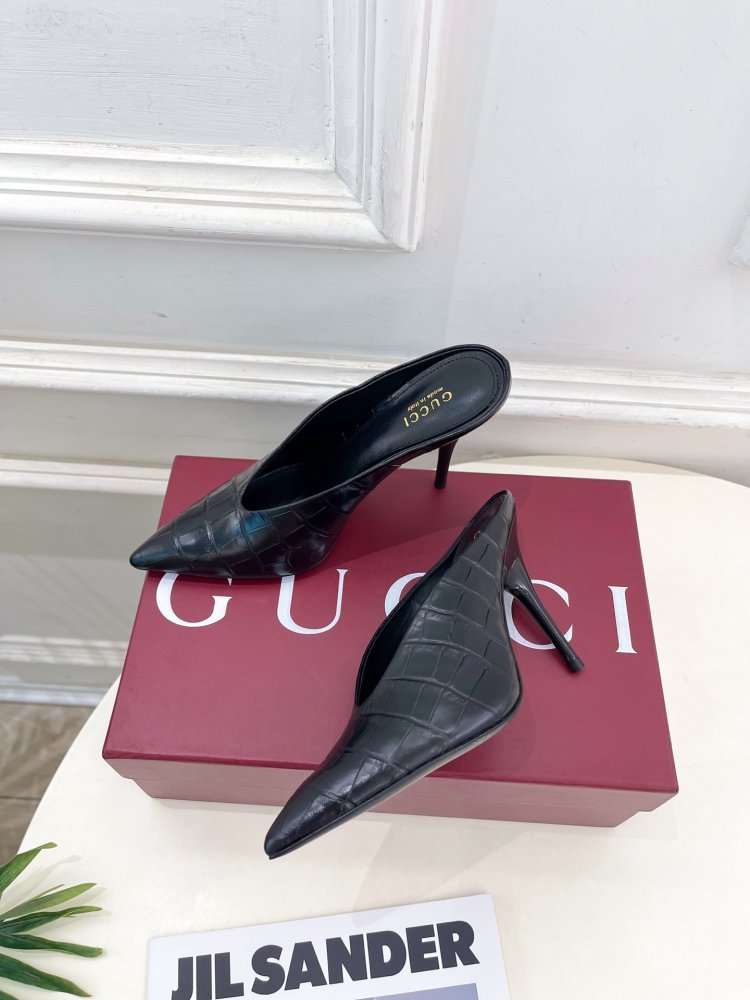 Туфли женские фото 3