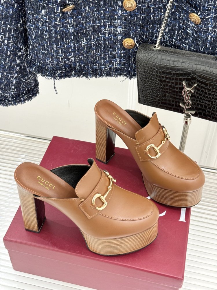 Туфли женские фото 3