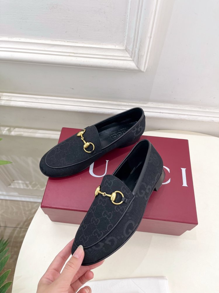 Туфли женские фото 3