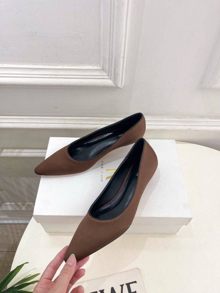 Туфли женские фото 3