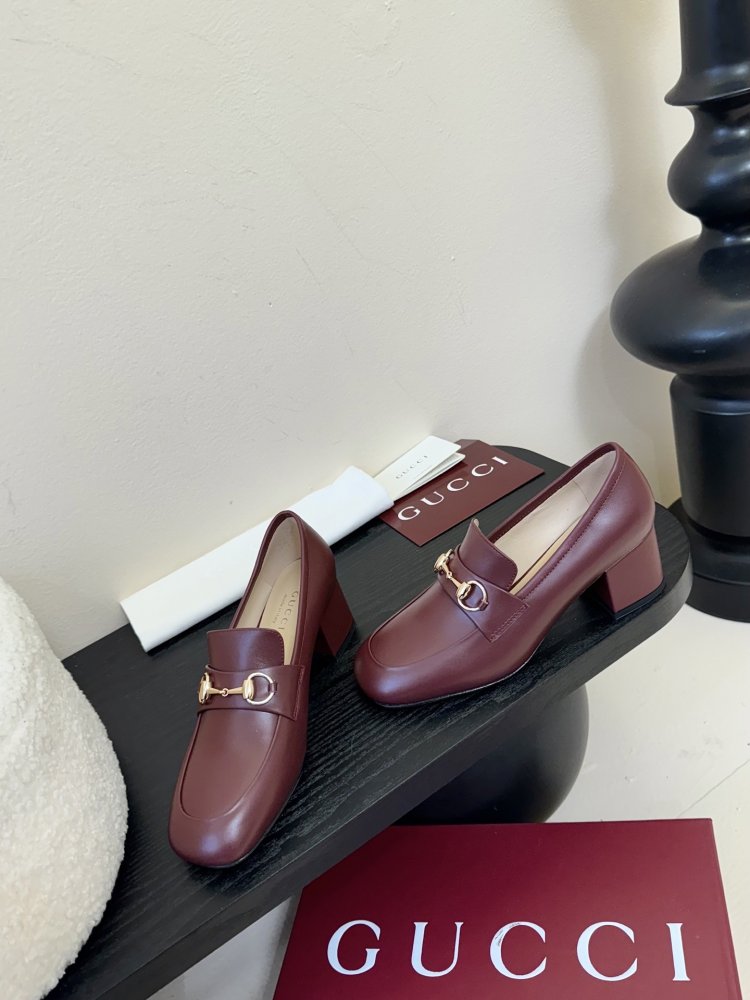 Туфли женские фото 3