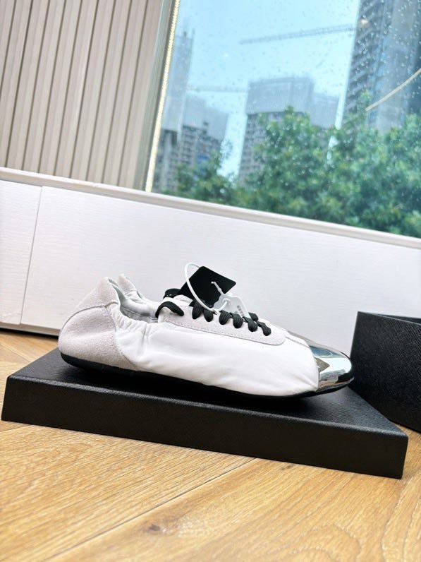 Туфлі жіночі фото 3