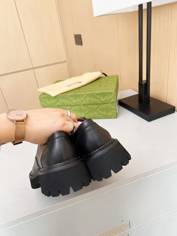 Туфлі жіночі фото 3